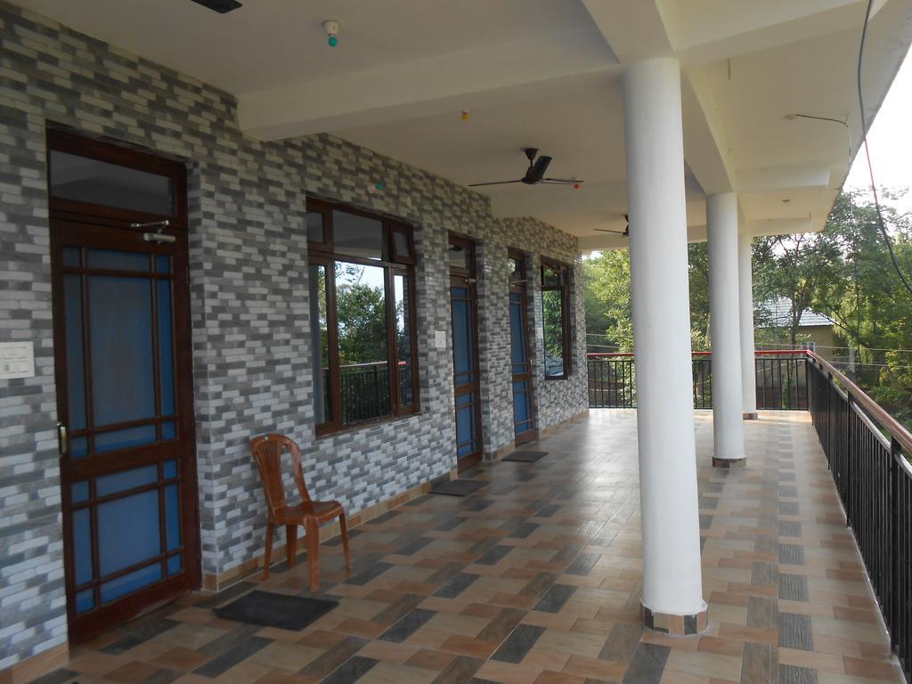 Mohinder & Mohindra Home Stay Bīr المظهر الخارجي الصورة